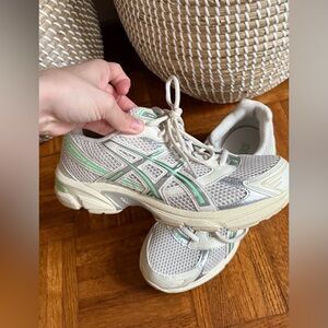 Asics Women's Gel 1130 Sneakers size 9.5